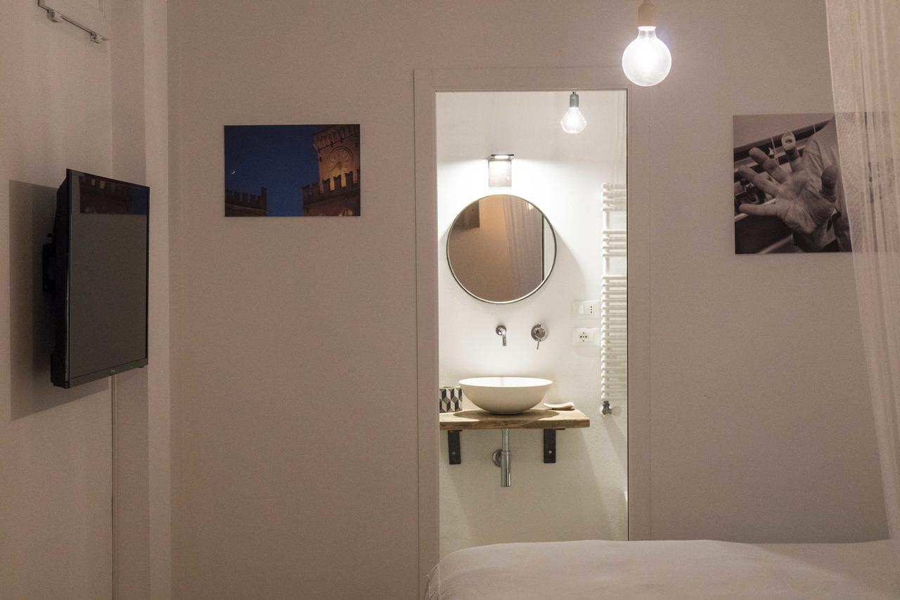 Lovely Studio D'Azeglio By Studio Vita ボローニャ エクステリア 写真