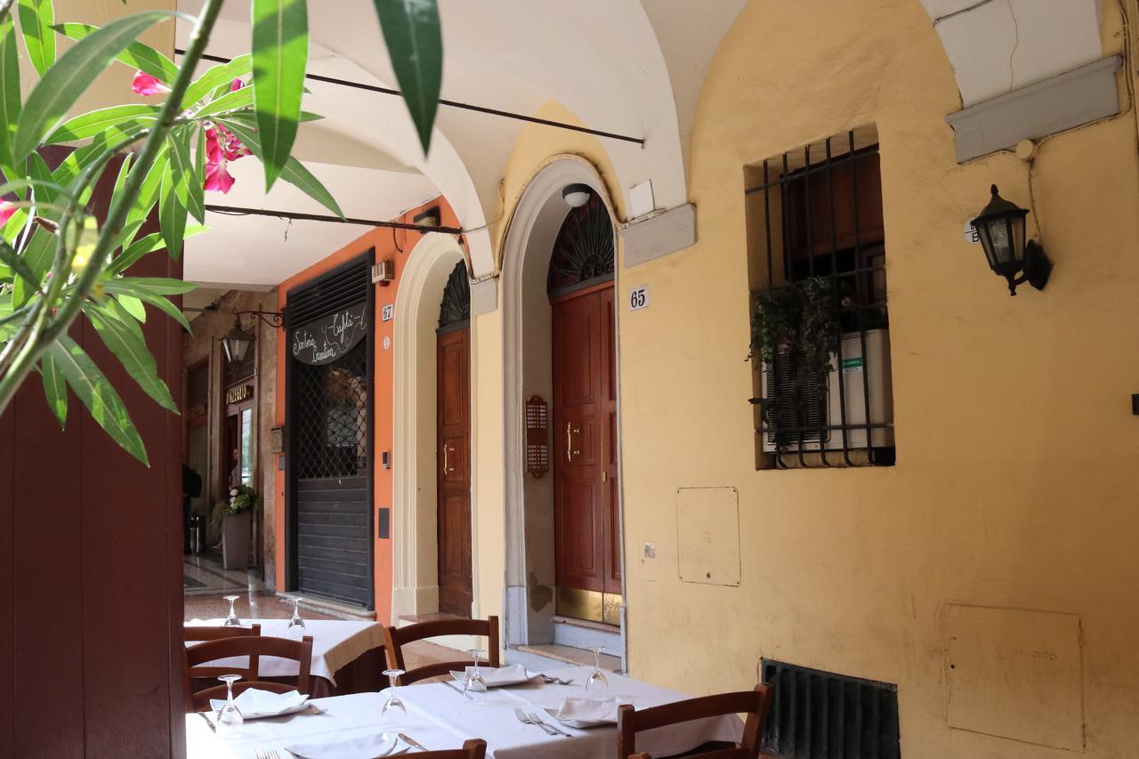 Lovely Studio D'Azeglio By Studio Vita ボローニャ エクステリア 写真