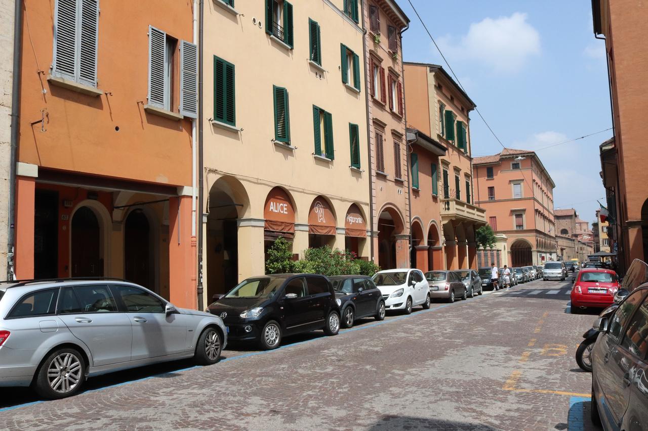 Lovely Studio D'Azeglio By Studio Vita ボローニャ エクステリア 写真