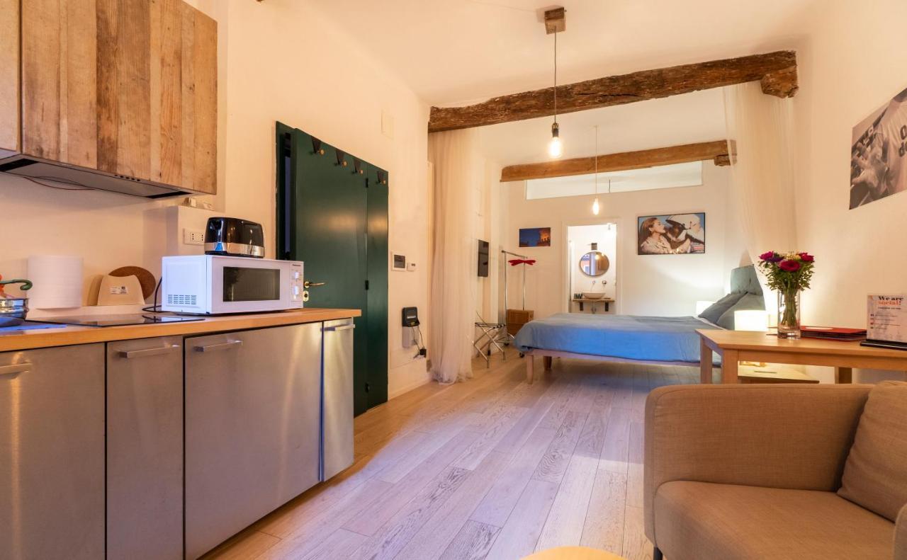 Lovely Studio D'Azeglio By Studio Vita ボローニャ エクステリア 写真
