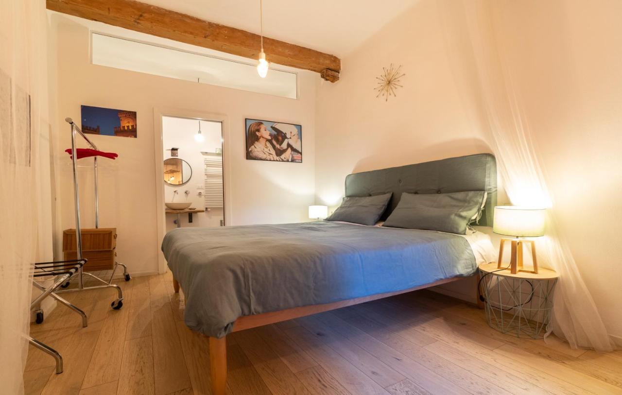 Lovely Studio D'Azeglio By Studio Vita ボローニャ エクステリア 写真
