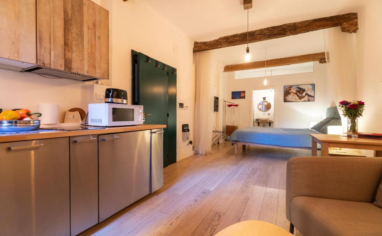 Lovely Studio D'Azeglio By Studio Vita ボローニャ エクステリア 写真